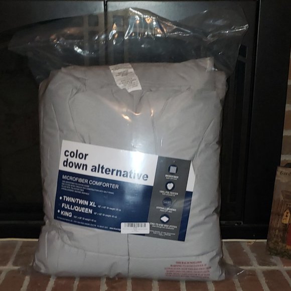 Blue Ridge Other - NEW GRAY Classic Lightweight Down Comforter FULL